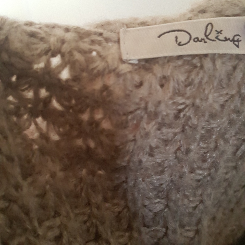 Darling| Cable Knit Sweater - Picture 6 of 7